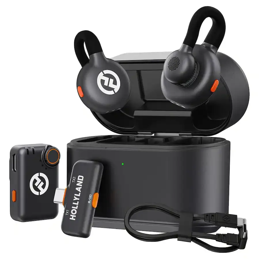 Hollyland Lark M2S with USB-C to Lightning